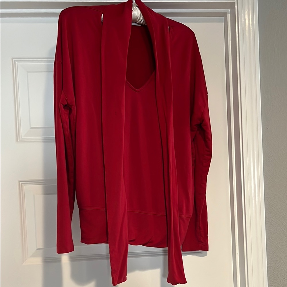 CAbi Style #3804 Tess Tie Tee